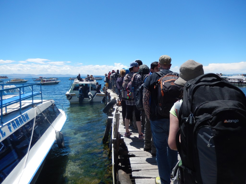 Queuing for the ferry to Isla del Sol