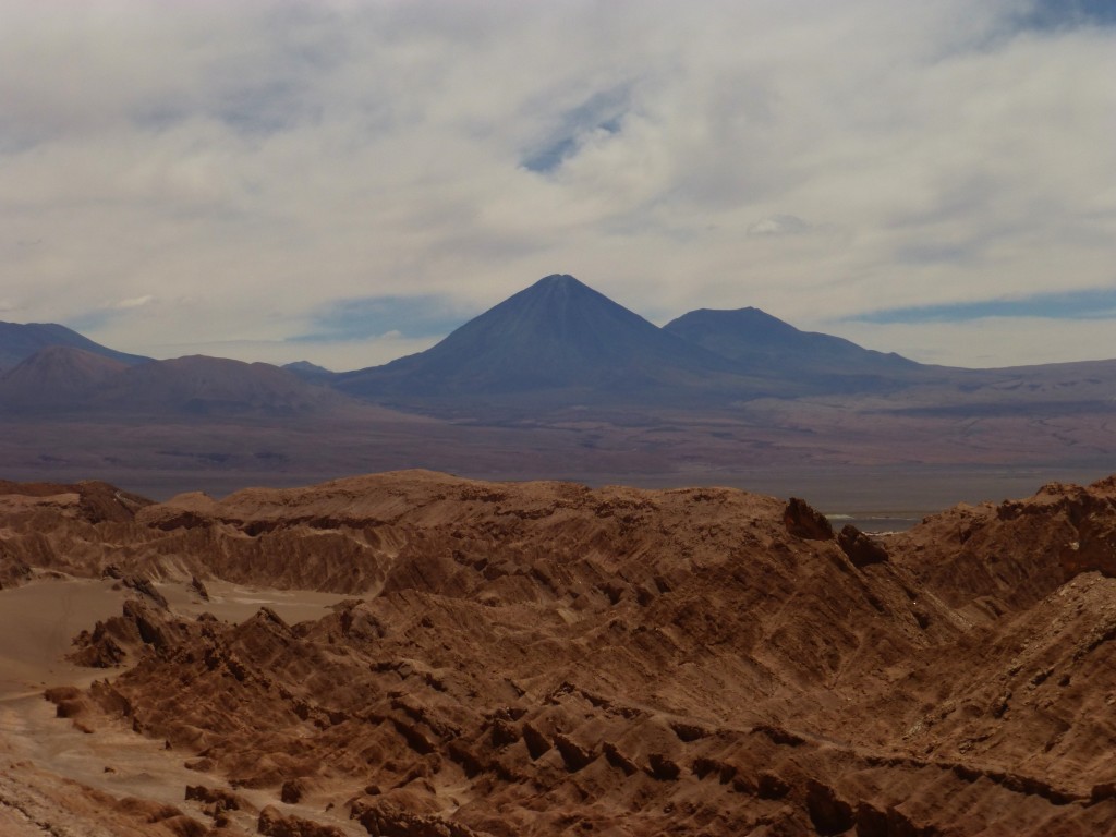 Volcanoes Licancabur (left) and Juriques (right)