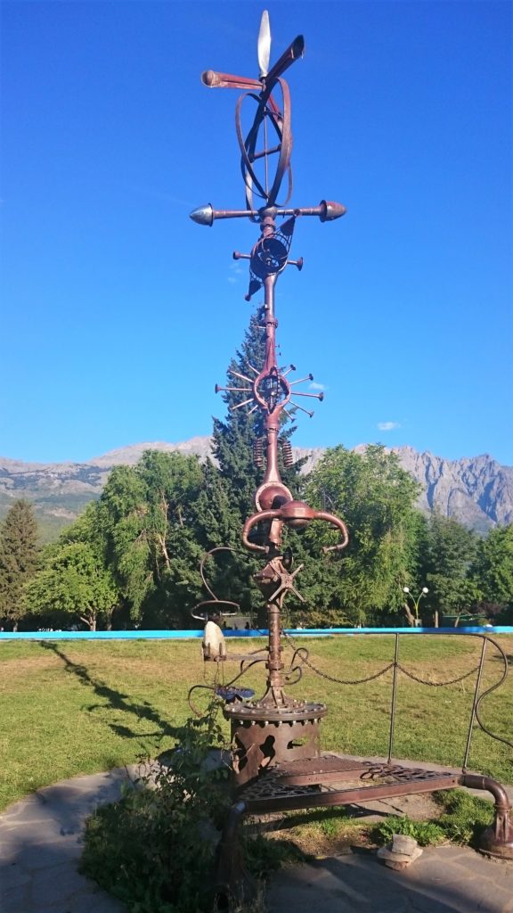 Metal sculpture in El Bolson