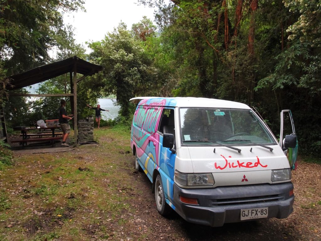 Camping by Lago Risopatron