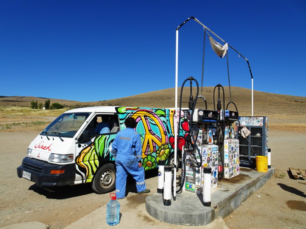 Refueling in Bajo Caracoles, Argentina