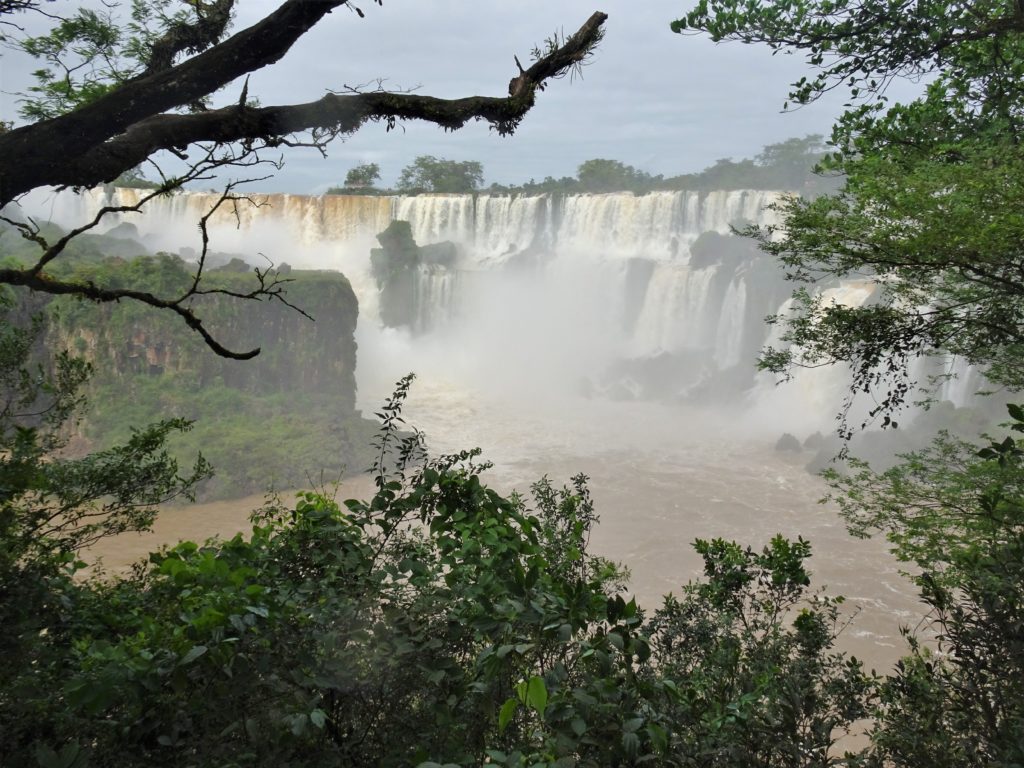 The falls through the jungle